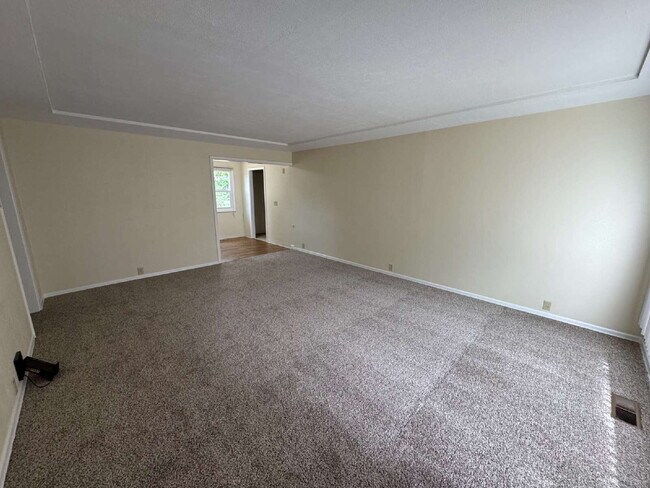 3 Bedroom 1 Bath House on Large Lot