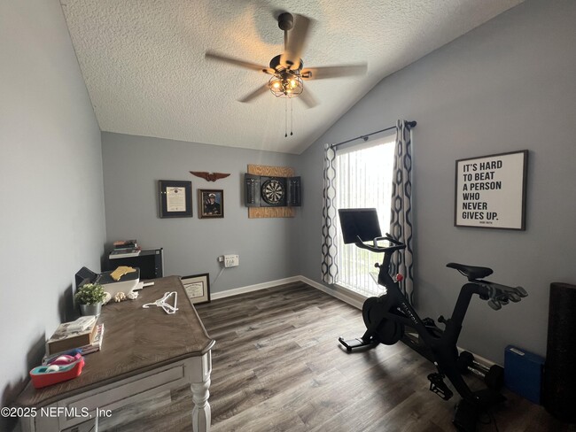 Photo - 6361 Duclay Rd