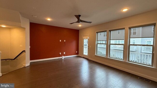 Photo - 1949 Greenbriar Hall Rd