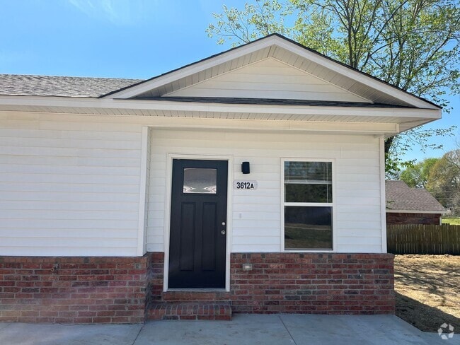 Building Photo - 3612 N 26th St Unit A Rental