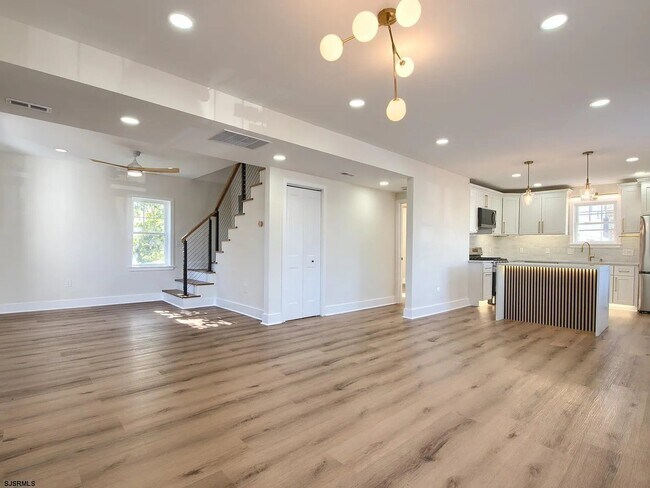 Photo - 706 Augustine Rd