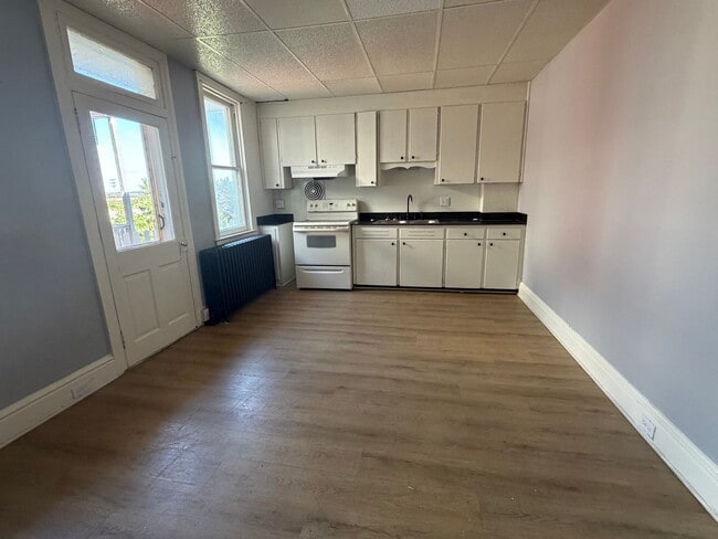 Building Photo - 831 E Prospect St Unit Apt. 2