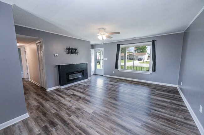 Photo - 145 Keith Dr