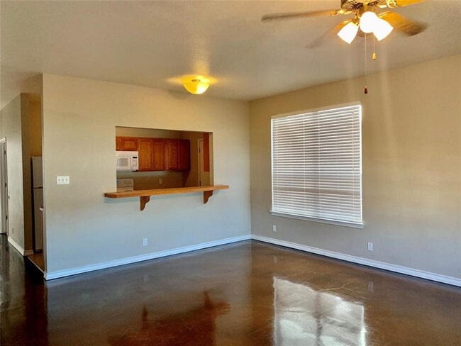 Photo - 220 Sandstone Dr