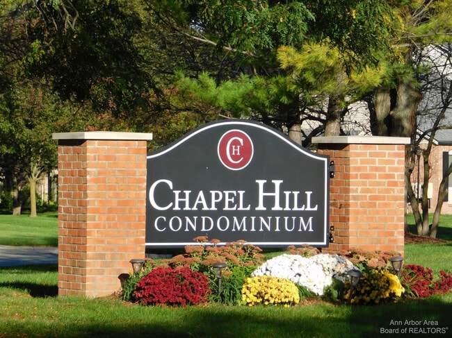 Building Photo - 3385 Burbank Dr