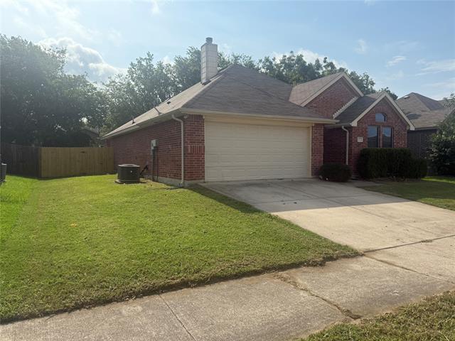 Photo - 424 Water Oak St House