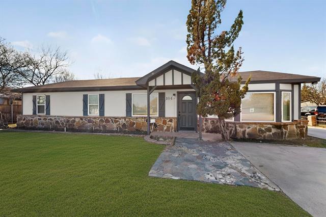 Building Photo - 104 Maxwell Rd