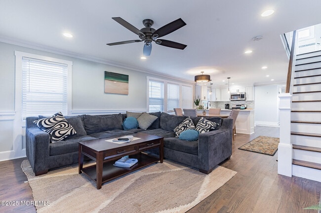 Photo - 605 Monmouth Ave