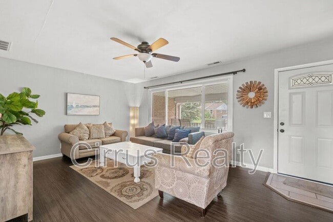 Photo - 860 Morgan Trail