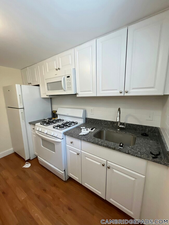 Photo - 381 Harvard St Apartamento Unidad 1A