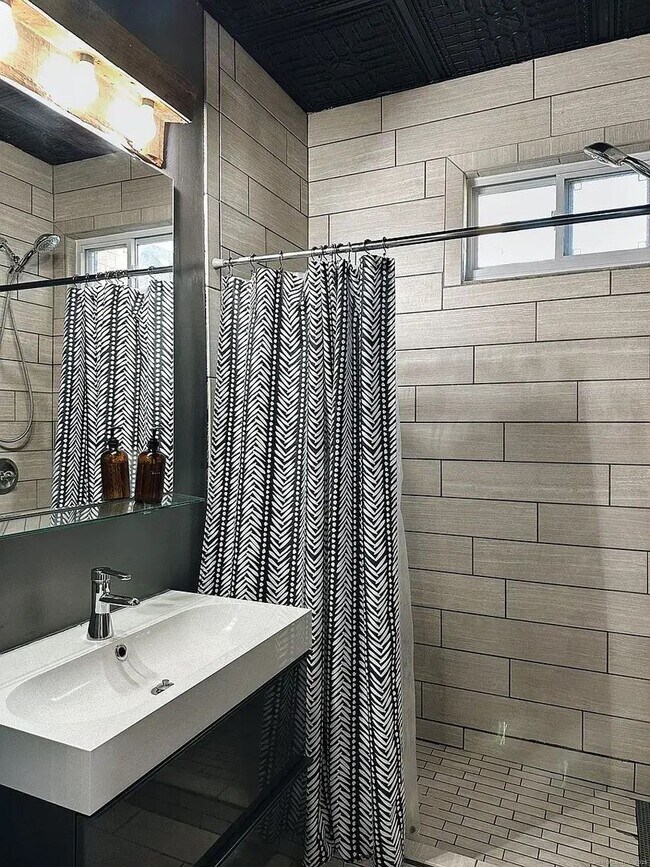 Photo - 99 Olive St Unit 1