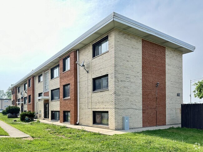 Building Photo - 3810 25th Ave Rental