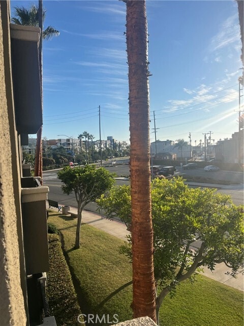 Photo - 310 Lake St Unit 213