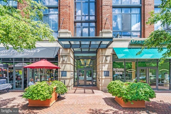 Photo - 520 John Carlyle St Unidad 408