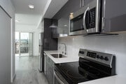 One Bedroom Urban Entry/Kitchen