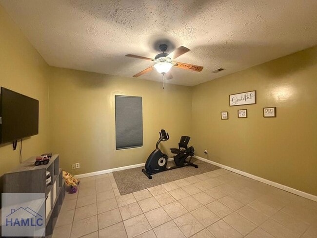 Photo - 619 Olmstead Dr