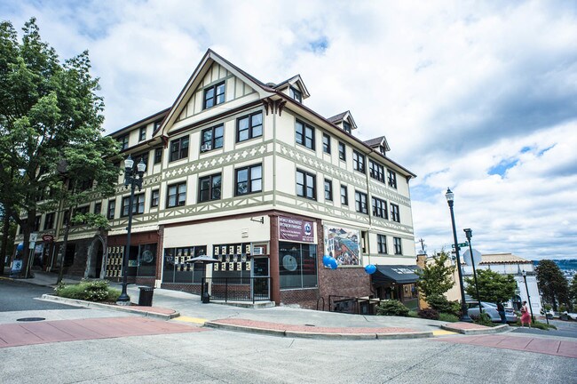 Webster Apartments - Webster Apartments