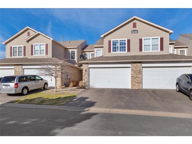 Building Photo - 5125 Holly Ln N