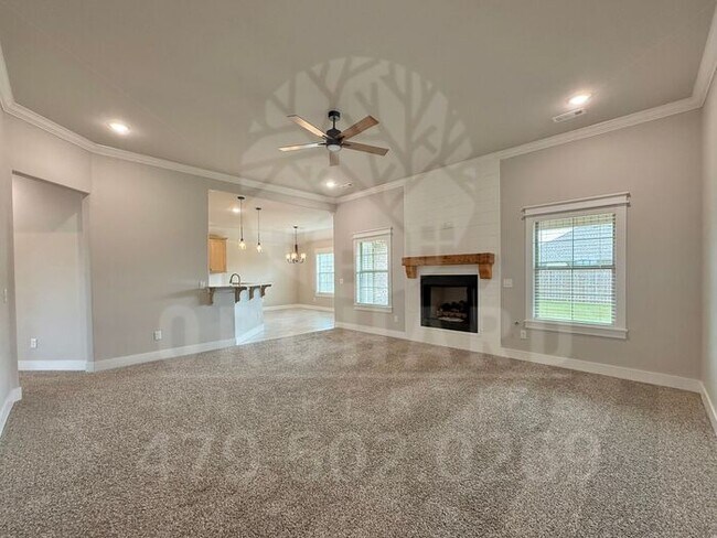 Building Photo - Tontitown- Single-Family Home- Beautiful W...