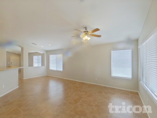 Photo - 2030 N 108th Dr