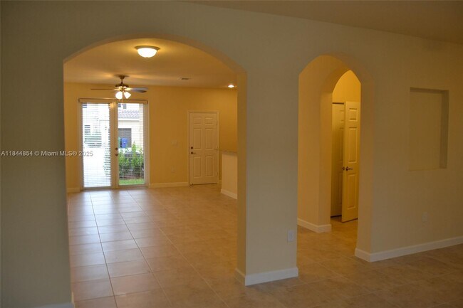 Photo - 9371 SW 171st Ave