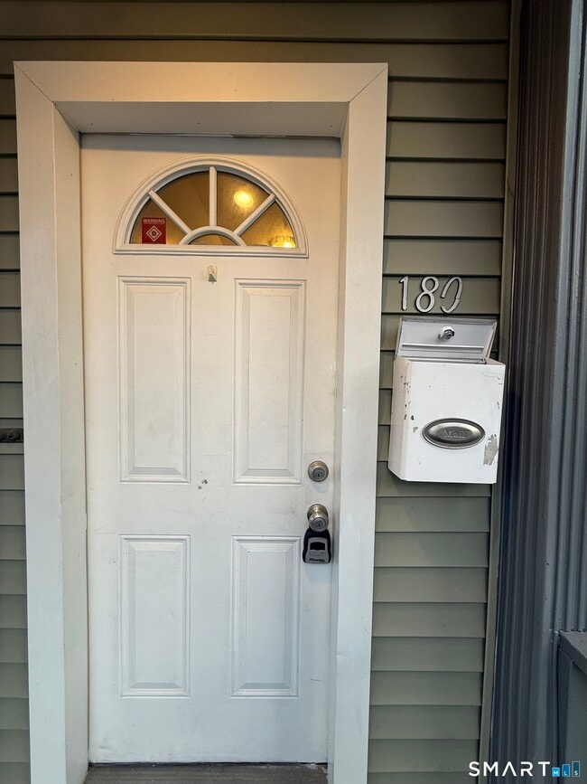 Photo - 180 5th St Unit 1