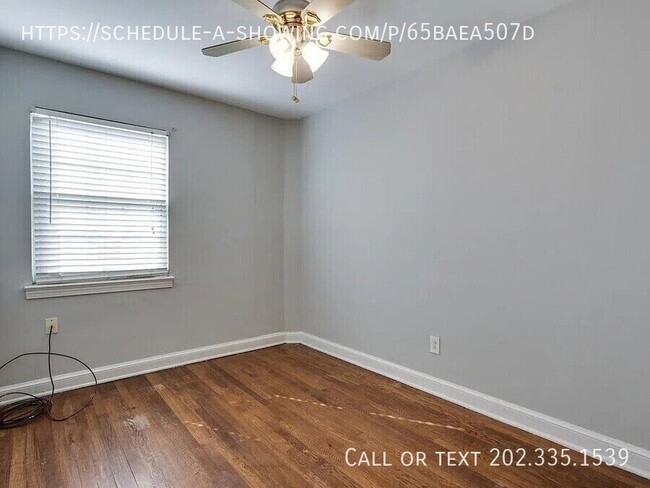 Photo - 2330 14th St NE