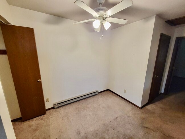 Photo - 3176 Ridgeway Ave Unidad #4