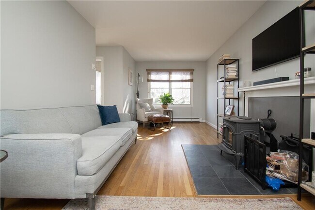 Photo - 20 Findlay Pl