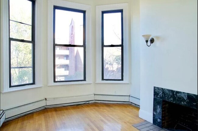 Photo - 435 Shawmut Ave