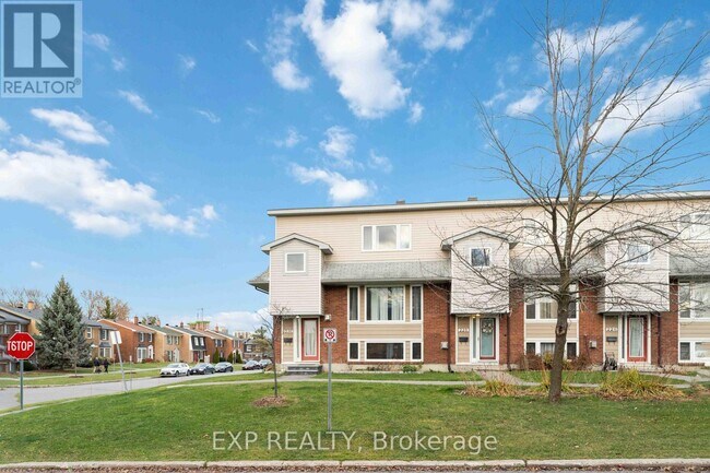 Photo - 230 Monterey Dr