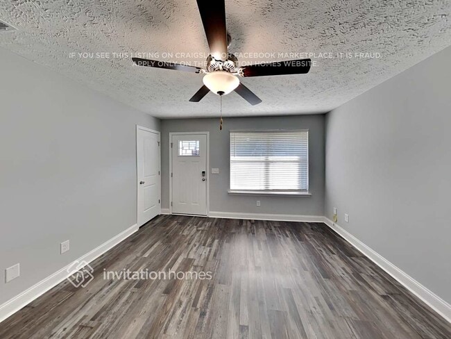 Photo - 837 Cedar Ln