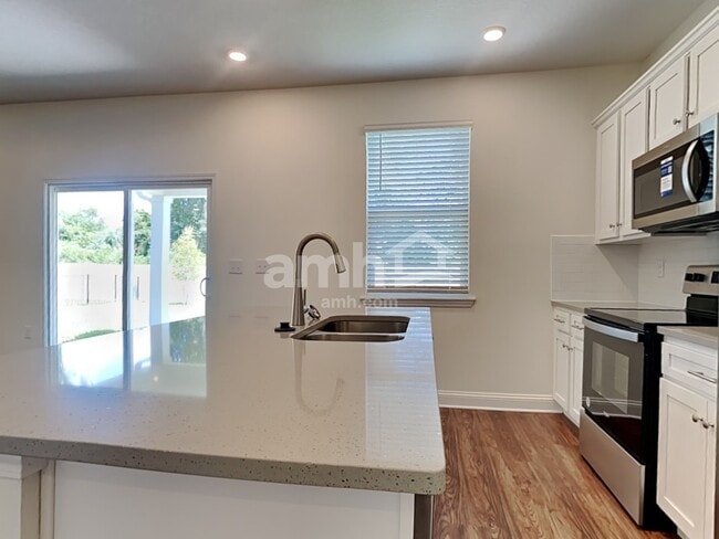 Photo - 283 Onate Cir