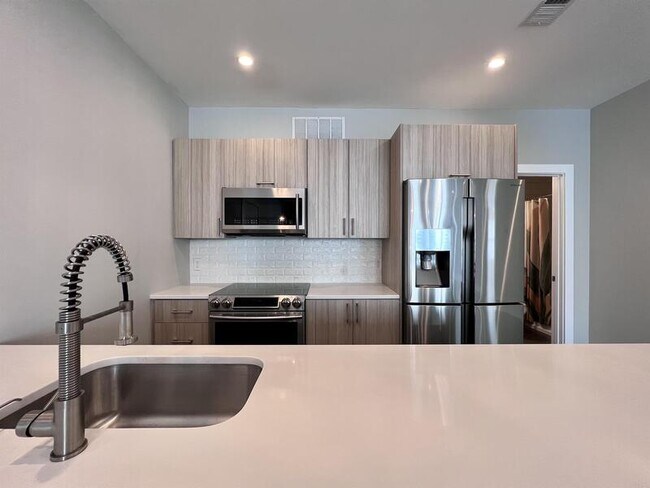 Photo - 340 Adams St NE Unit 302