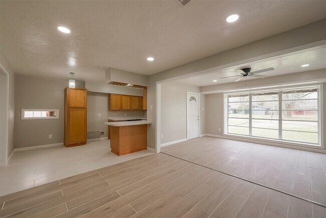5874 Reed Rd