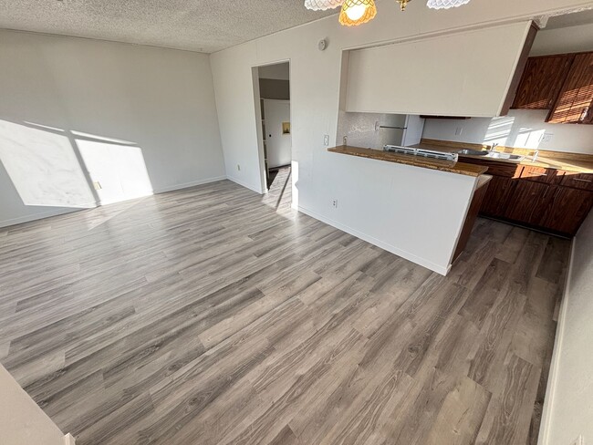 Photo - 2036 N Crawford St Unidad 1