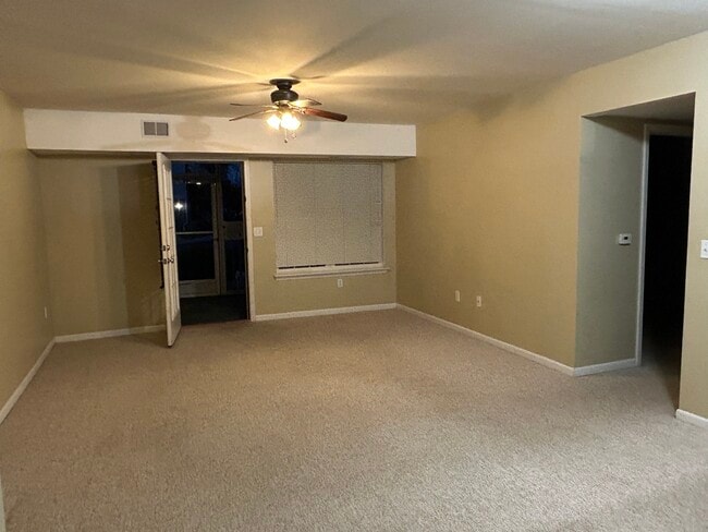 Photo - 2269 S Main St Unidad 2269 S.Main St.