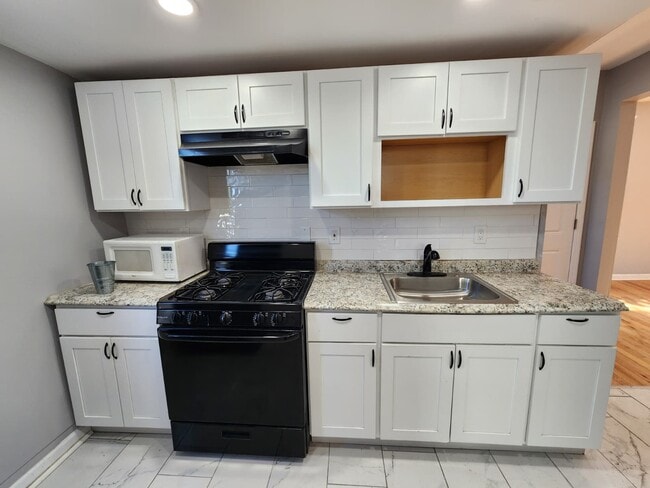 Photo - 48 Daisy St Unit 2
