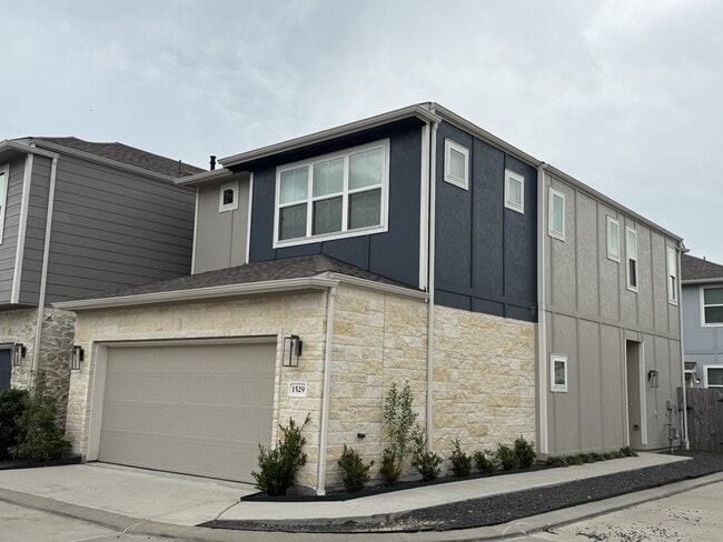 Photo - 1529 Parkland Oak Dr