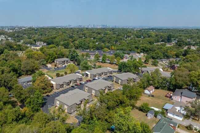 Hartford House Apartments