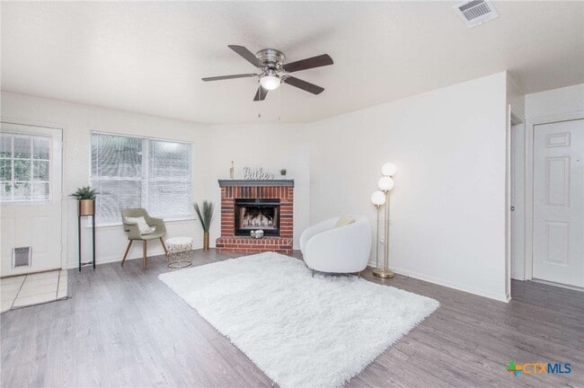 Photo - 1306 Elke Cir