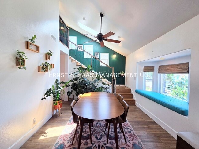 242 Ximeno Ave
