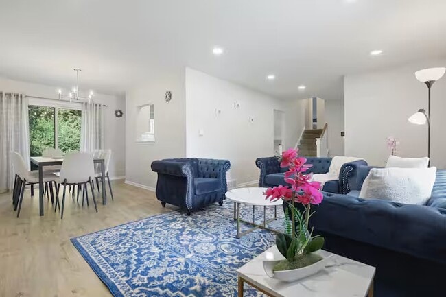 Photo - 2115 N Elizabeth Dr
