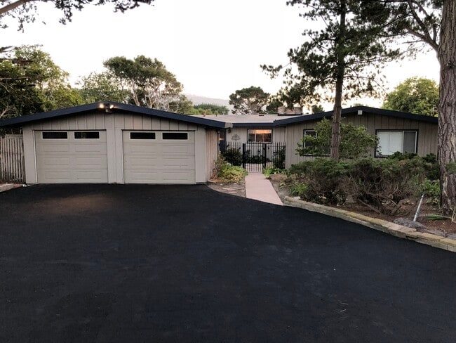 Building Photo - 3256 Martin Rd Rental