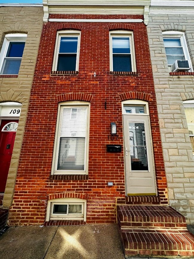 Building Photo - 107 N Glover St