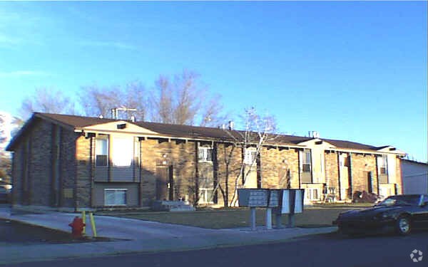 Photo - 717 S Stubbs Ave Apartments
