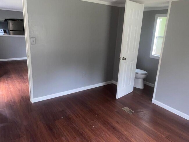 Photo - 2828 Redwing Ln