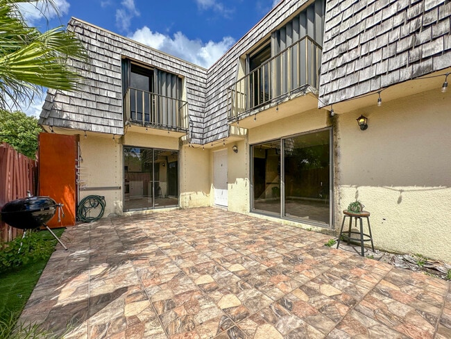 Photo - 166 Lake Arbor Dr