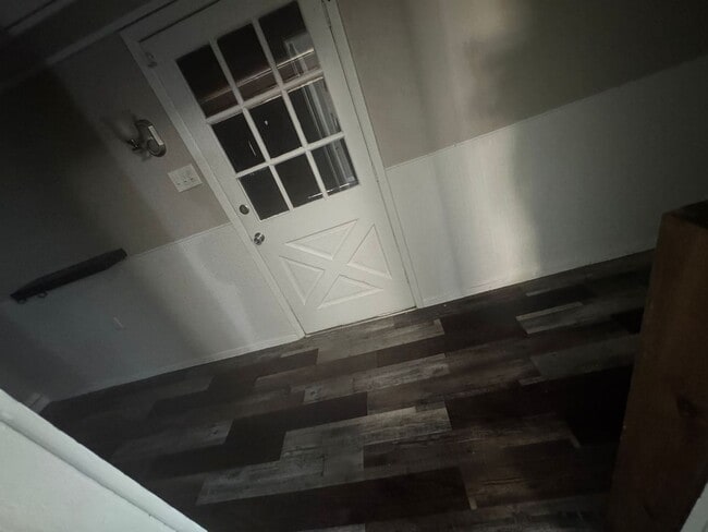Photo - 334 Carder St