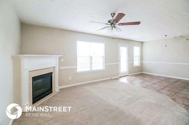 Photo - 415 Parkside Way